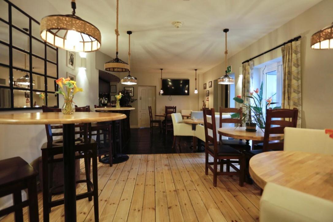 The Dolphin Hotel Exmouth Esterno foto